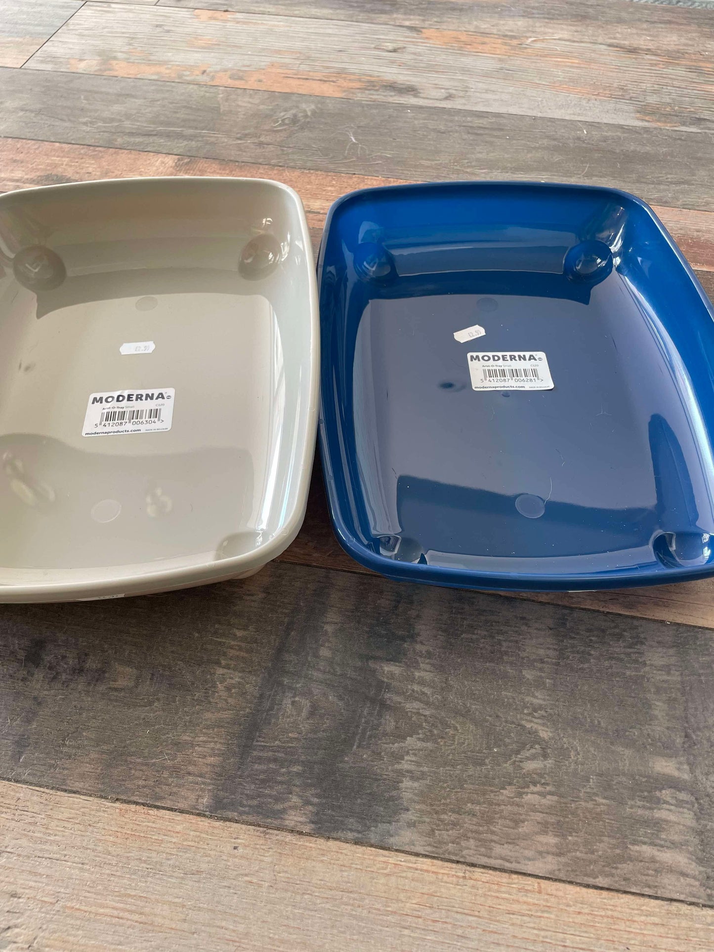 Litter trays